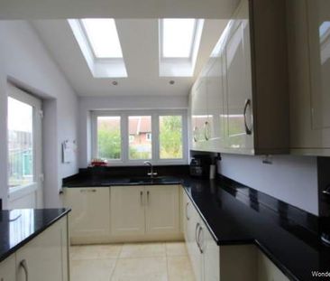 3 bedroom property to rent in Rayleigh - Photo 4