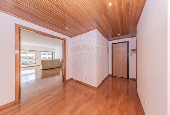 Apartamento T3 em Lisboa