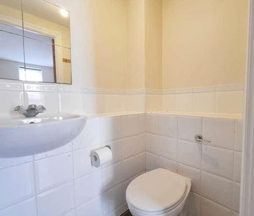 Compair Crescent, Ipswich, IP2 - Photo 4