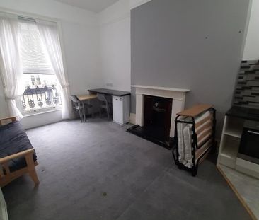 Studio Flat, Pimlico, SW1V - Photo 4