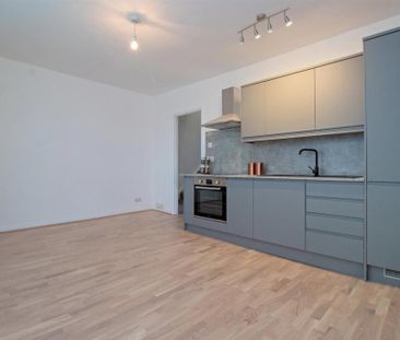 3 bedroom maisonette to rent - Photo 4