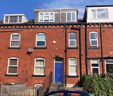 3 bedroom terraced house to rent - Photo 6