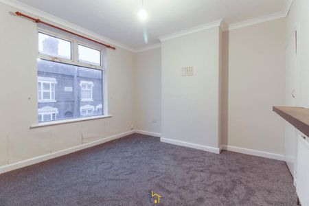3 bedroom terraced house to rent - Photo 4