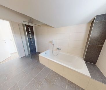 ++ NEU SANIERT ++ schöne Mietwohnung mit ca. 90 m² inkl. Küche und ... - Photo 2