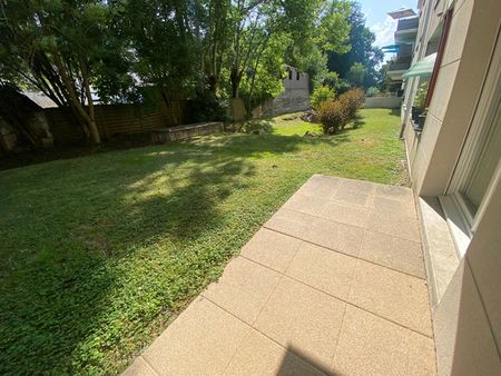 Location Appartement 1 pièce 33m² - Photo 4