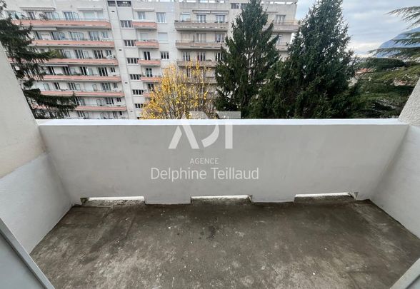 Appartement T3 à GRENOBLE - Photo 1