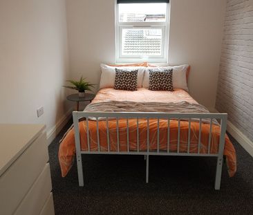 Saxony Road, Liverpool. - Photo 6