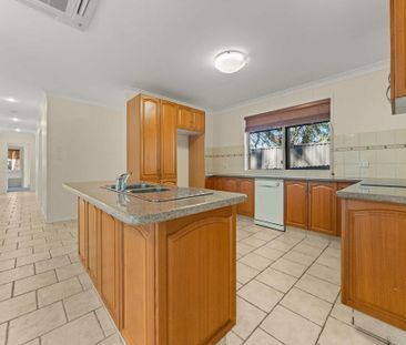Spacious 4-Bedroom Home with Full Length Patio & Large Entertaining... - Photo 5