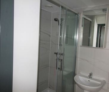 Room in a Shared Flat, Slater Street, L1 - Photo 2