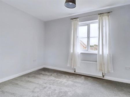 2 bedroom semi-detached house to rent - Photo 4