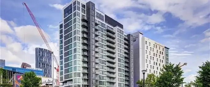 Furnished apartment like Hotel, downtown, 2 bedroom; 2 bathroom; Pet friendly | 1511 - 450 8 Ave SE #1511, Calgary - Photo 1