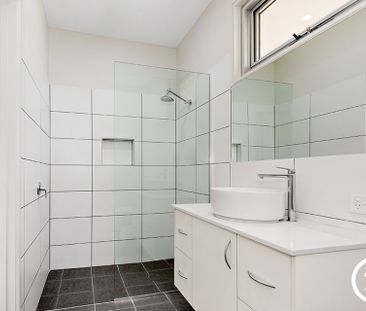 Stylish & Central - Photo 6