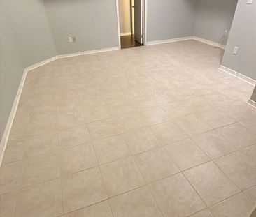 For Lease - 184 Milliken Meadows Drive, Markham, Ontario - Photo 5