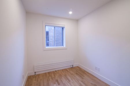 4390 Grand Boulevard - Photo 2