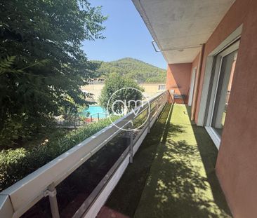 Location Appartement 3 pièces Meublé 102m² HYERES 83400 - Photo 5