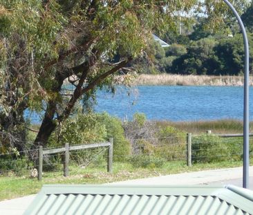 PROPERTY WITH A VIEW - Photo 6