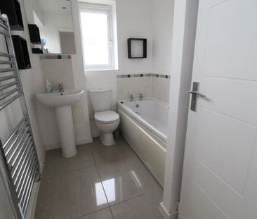 3 bedroom detached house to rent - Photo 1