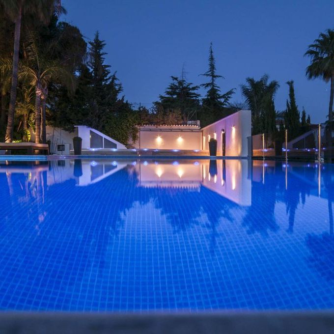 8 bedroom luxury Villa for rent in Marbella, Andalusia - Photo 1