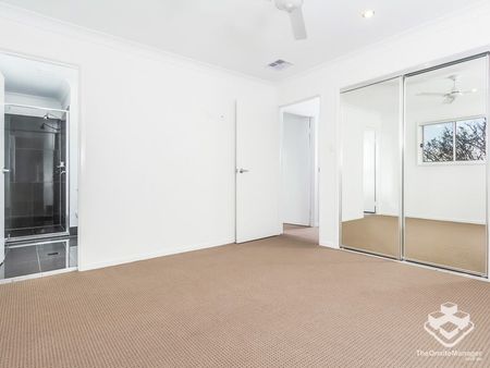 STYLISH MODERN 3BR TOWNHOUSES â CLOSE TO BAYSIDE WATERFRONT! - Photo 4