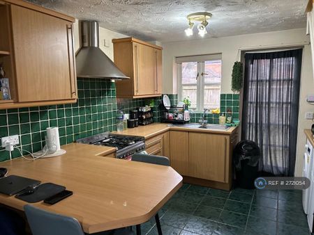 1 bedroom semi-detached house to rent - Photo 4