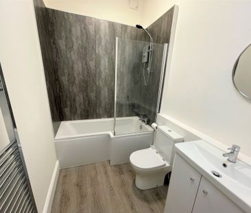 Upper High Street, Taunton, Somerset - Photo 2