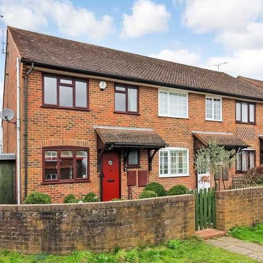 Marshcroft Lane, Tring, HP23 - Photo 1