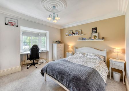 27 Windmill Lane, Castlecroft - Photo 4