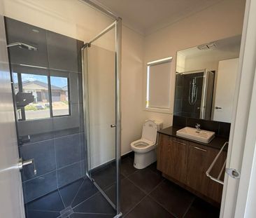 Brand new home waiting for you! - Photo 6