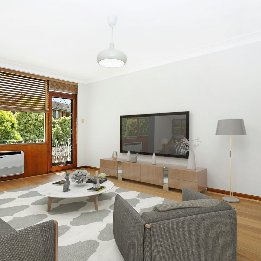 Light-Filled 2 Bedroom Apartment in Prime Ashfield Location - Photo 1