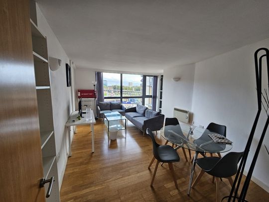 2 Bed Flat, The Nile, M15 - Photo 1