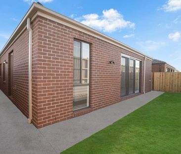 Spacious 4-Bedroom Home in Donnybrook - Photo 6