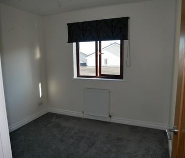 2 bedroom end of terrace house to rent - Photo 1