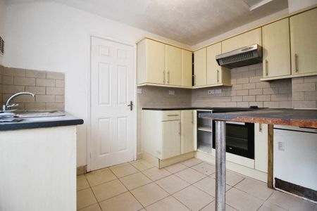 Curtis Street, Swindon, Swindon, SN1 - Photo 5