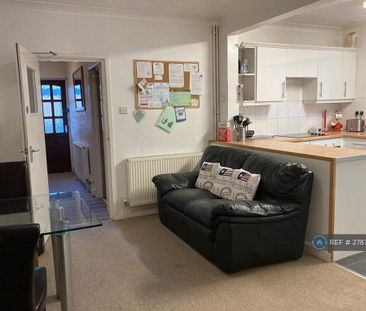 1 bedroom in a house share to rent - Photo 5