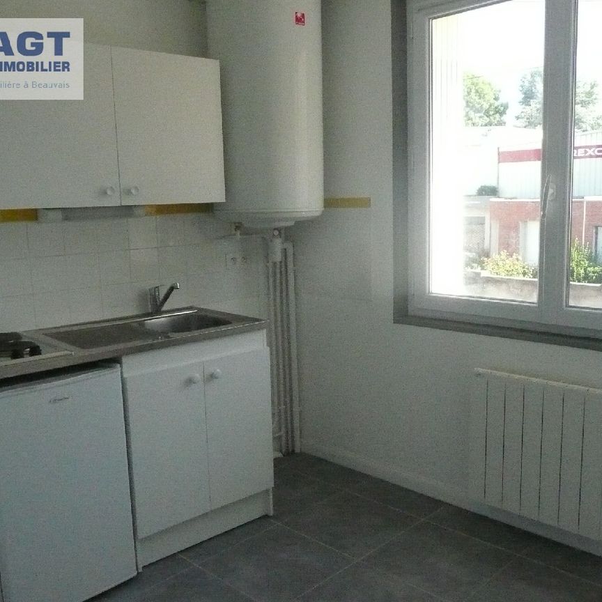 Location Appartement 1 pièce 38m² BEAUVAIS 60000 - Photo 1