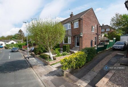 3 bedroom semi-detached house to rent - Photo 2