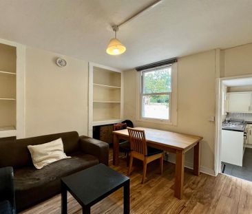 3 bedroom terraced house to rent - Photo 2