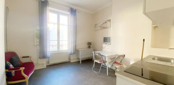 2 PIECES MEUBLÉ CENTRE-VILLE - Photo 2