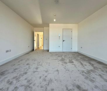 2 bedroom penthouse to rent - Photo 5