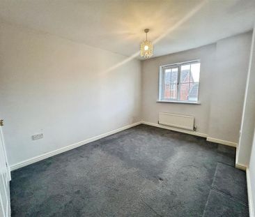 4 bedroom detached house to rent - Photo 1