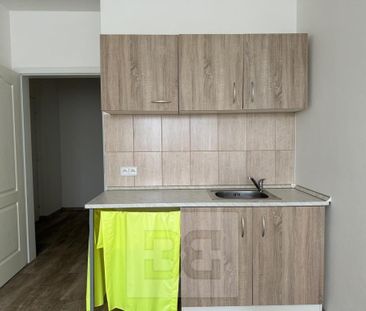 Pronájem bytu 1+kk 30 m2 - Photo 3