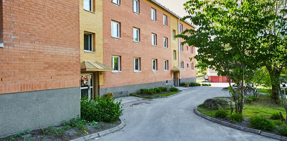 Svarvargatan 8 A - Foto 2