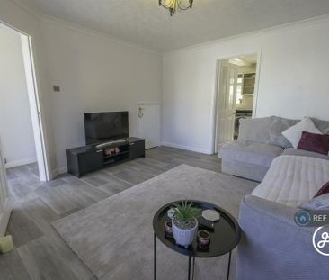 3 bedroom semi-detached house to rent - Photo 3