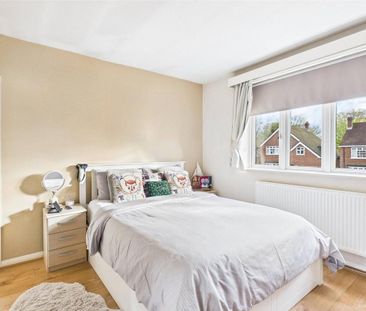 4 bedroom detached house to rent - Photo 3