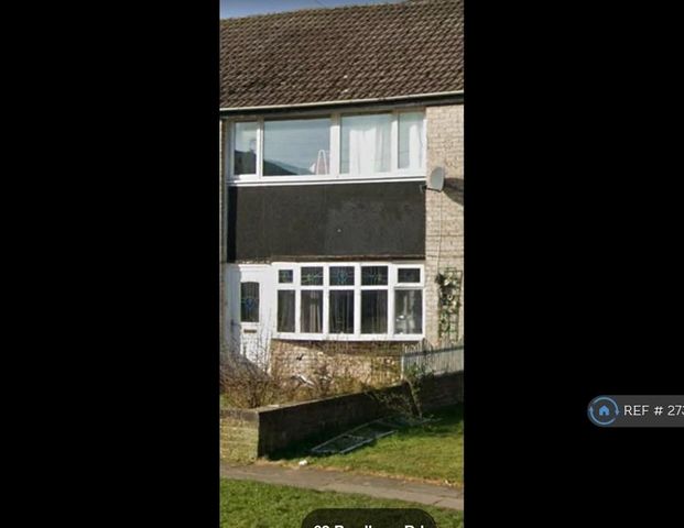 3 bedroom semi-detached house to rent - Photo 1