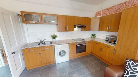 4 bedroom ground floor flat to rent - Photo 5