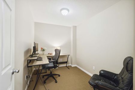 506 Barholm Pv, Orleans - Photo 3