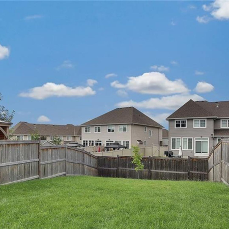 For Lease - 644 RUE DU CARTOGRAPHE Street, Orleans - Cumberland and Area, Ontario - Photo 2