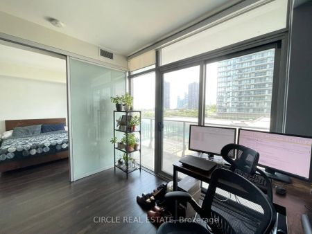 103 The Queensway Avenue N #309 - Photo 5