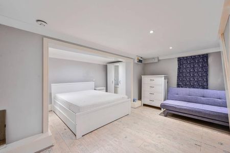 3 bedroom flat to rent - Photo 4